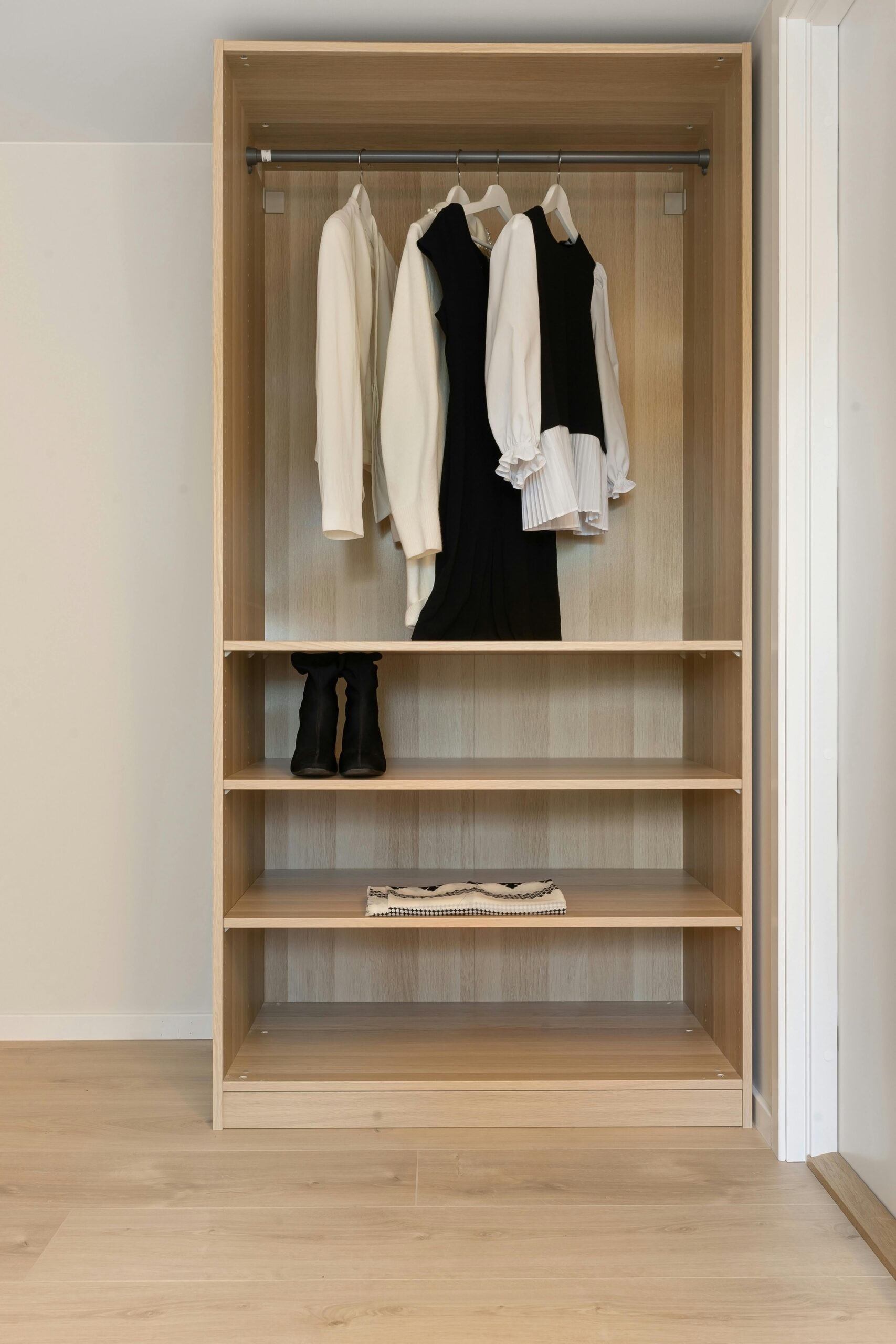 Multi-compartment wardrobe